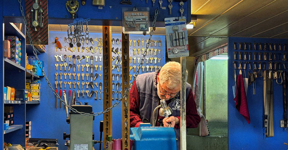 How Much Does a Locksmith Cost in NJ? A Fair Price Breakdown — Garden State Locksmiths